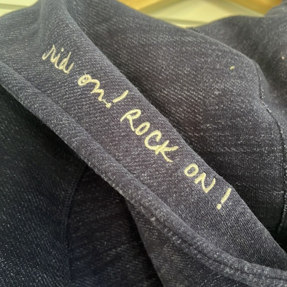 LULULEMON RIDE ON ROCK ON BICYCLE SPECIAL EDITION - Picture 6 of 10